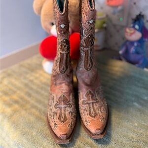 Embroidered Western Cowboy Boots